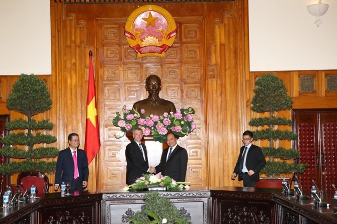 Вице-премьер СРВ Нгуен Суан Фук принял делегацию американских бизнесменов - ảnh 1